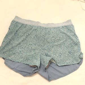 Outdoor Voices Relay Shorts with lining baby blue XL